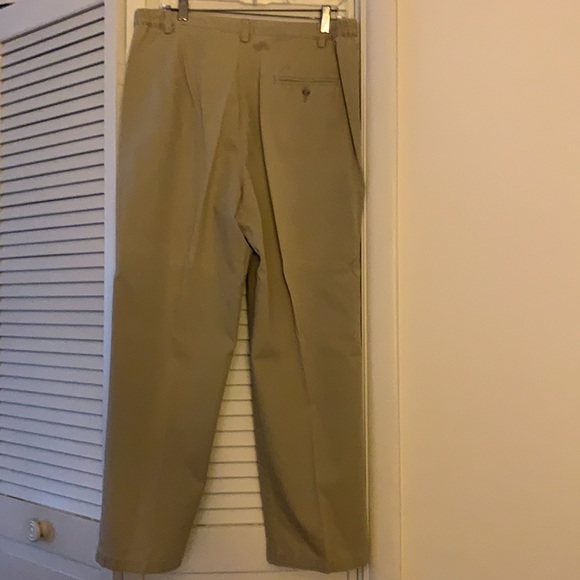 Eddie Bauer khaki pants - Picture 2 of 2
